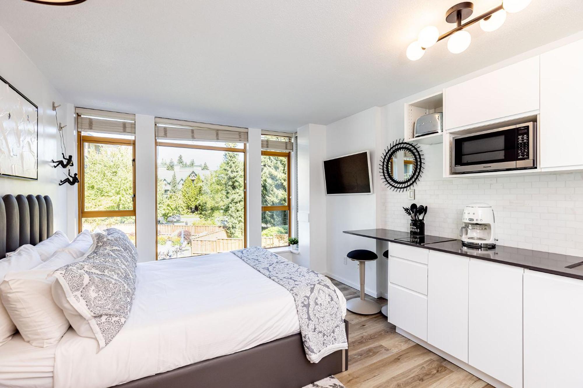 Cascade Lodge Premium Suite, With Pool & Hot Tub Whistler Exterior foto